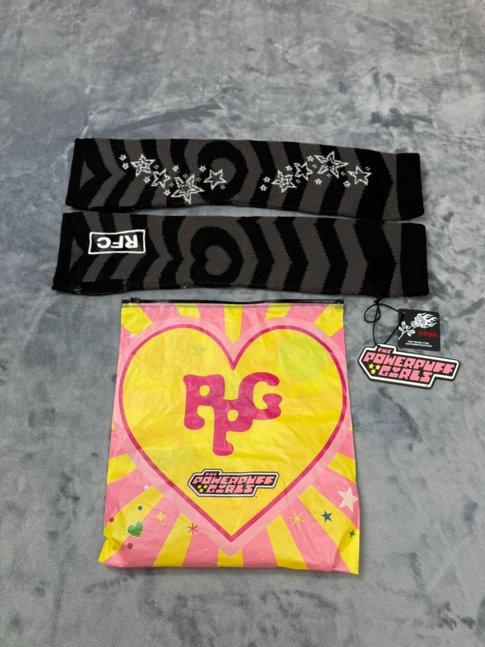Civilregime The Powerpuff Girls BFFs Forever Arm Warmers Black/Gray One Size